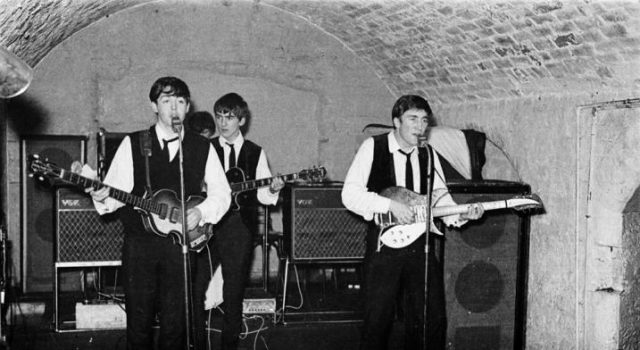 Primera actuación de The Beatles 09 / Feb / 1961